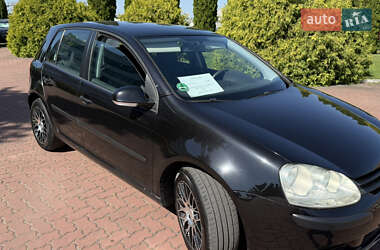 Хэтчбек Volkswagen Golf 2005 в Хмельницком