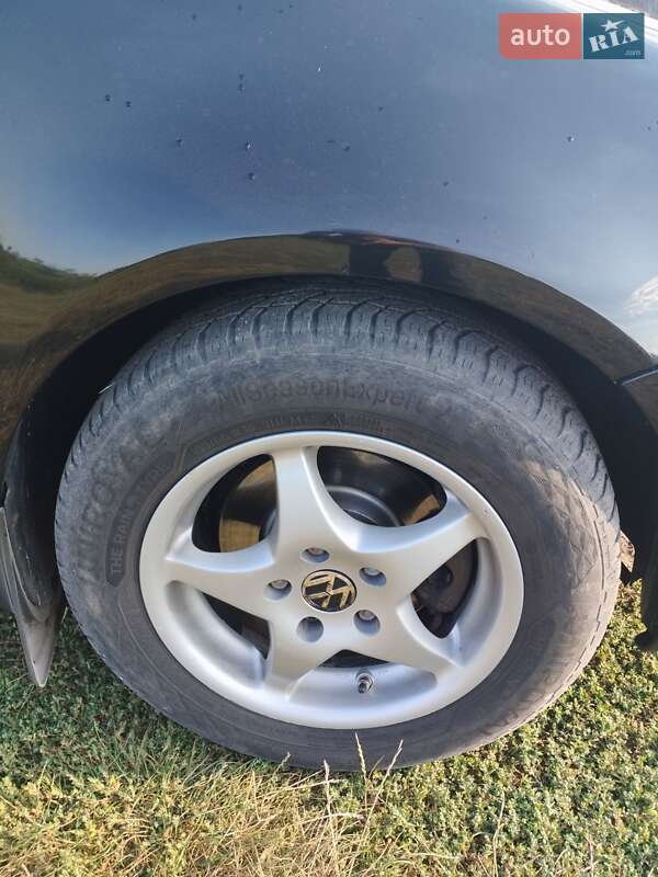 Хэтчбек Volkswagen Golf 2004 в Радехове фото 4 Хэтчбек Volkswagen Golf 2004 в Радехове