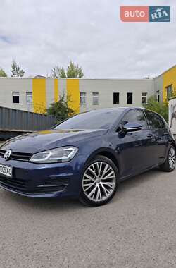 Хетчбек Volkswagen Golf 2016 в Дніпрі