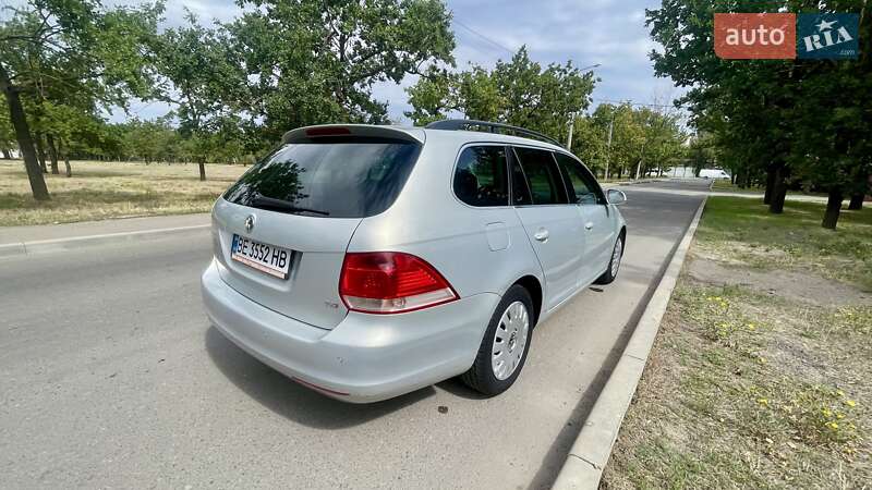 Универсал Volkswagen Golf 2009 в Николаеве