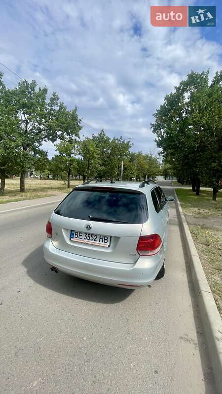 Универсал Volkswagen Golf 2009 в Николаеве