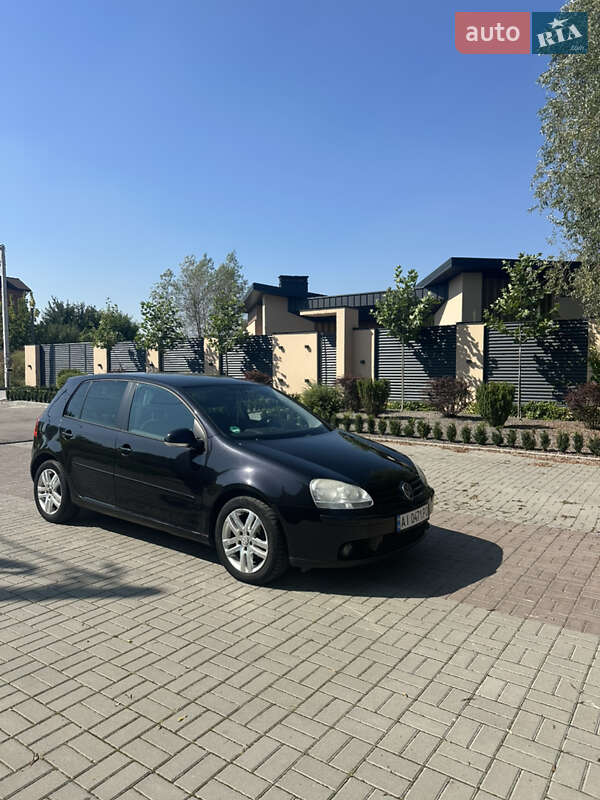Хетчбек Volkswagen Golf 2006 в Білогородці