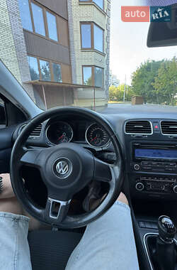 Універсал Volkswagen Golf 2009 в Тернополі