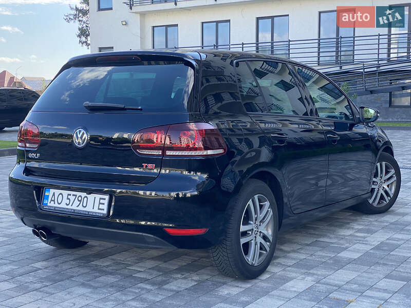 Хэтчбек Volkswagen Golf 2009 в Мукачево
