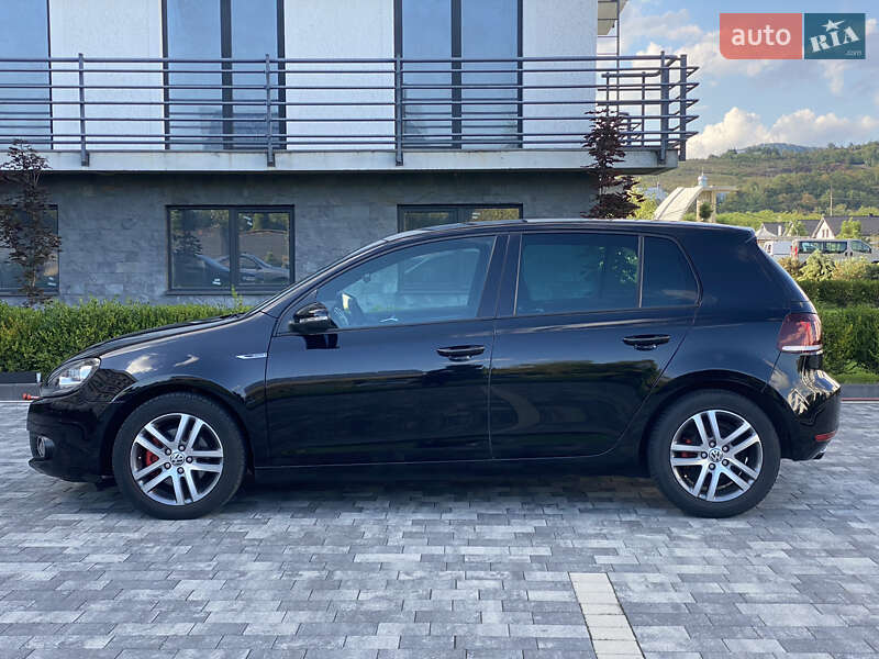 Хэтчбек Volkswagen Golf 2009 в Мукачево