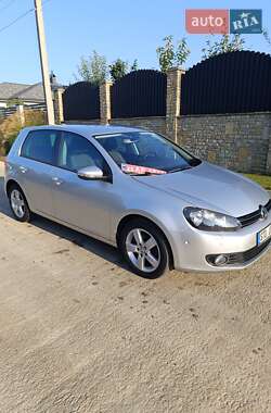 Хэтчбек Volkswagen Golf 2010 в Хмельницком