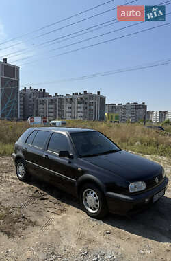 Хэтчбек Volkswagen Golf 1995 в Киеве
