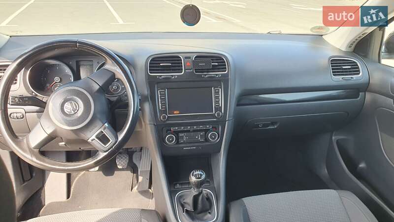 Универсал Volkswagen Golf 2011 в Киеве