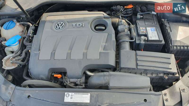 Универсал Volkswagen Golf 2011 в Киеве