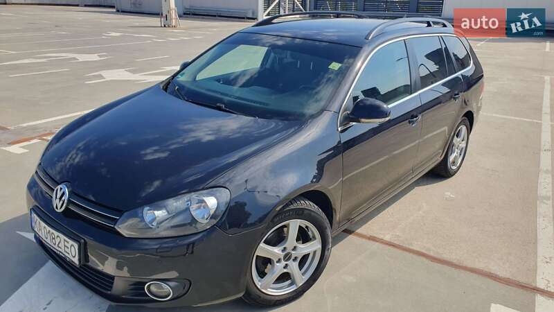 Универсал Volkswagen Golf 2011 в Киеве