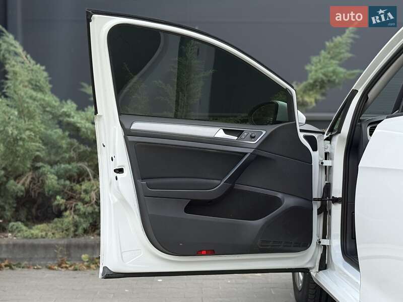 Хетчбек Volkswagen Golf 2014 в Білій Церкві