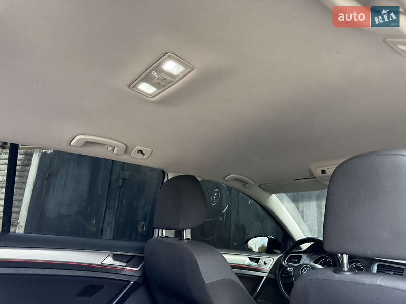 Универсал Volkswagen Golf 2015 в Кривом Роге фото 20 Универсал Volkswagen Golf 2015 в Кривом Роге
