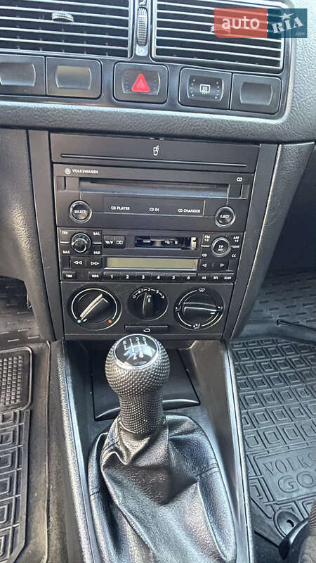 Хетчбек Volkswagen Golf 1997 в Українці