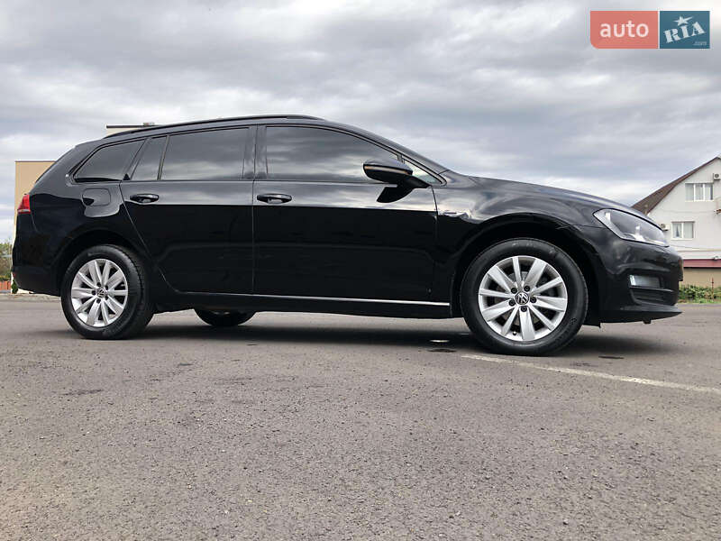 Універсал Volkswagen Golf 2013 в Мукачевому