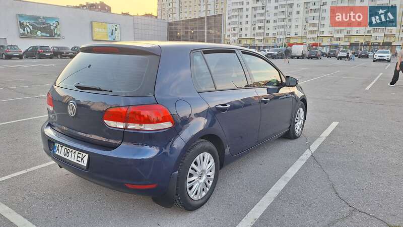 Хетчбек Volkswagen Golf 2010 в Івано-Франківську