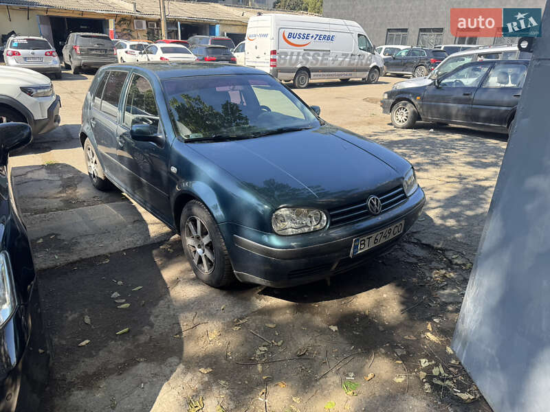 Volkswagen Golf 2001
