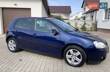 Хэтчбек Volkswagen Golf 2008 в Ивано-Франковске