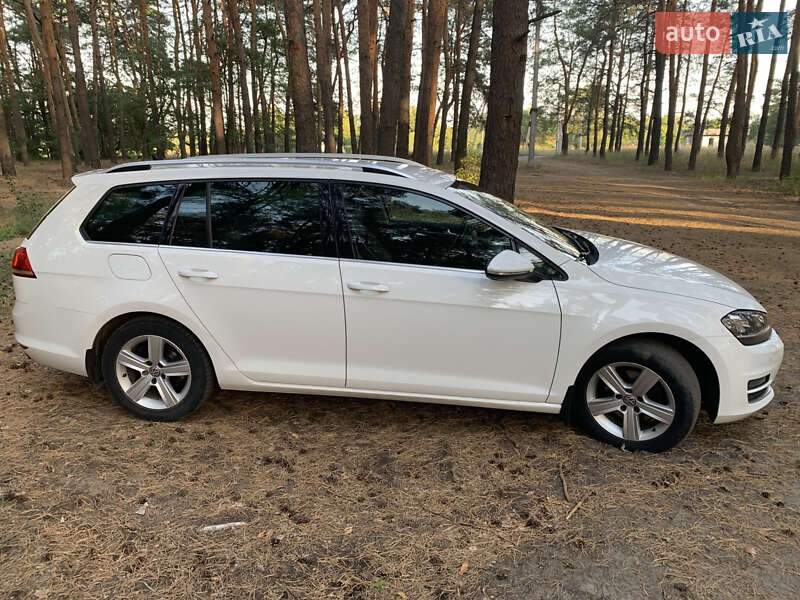 Универсал Volkswagen Golf 2015 в Днепре
