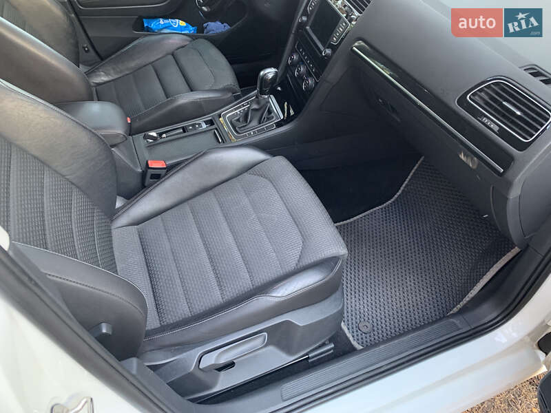 Универсал Volkswagen Golf 2015 в Днепре