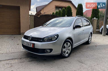 Универсал Volkswagen Golf 2012 в Сваляве