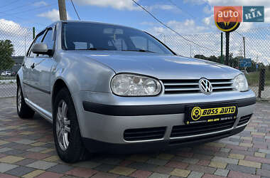 Хэтчбек Volkswagen Golf 2001 в Стрые
