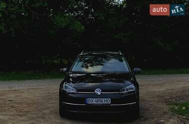Универсал Volkswagen Golf 2017 в Хмельницком