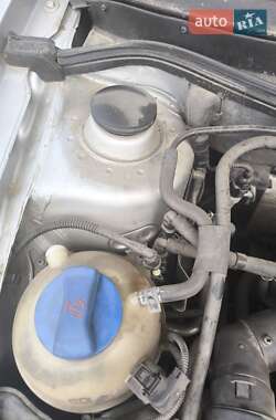 Хэтчбек Volkswagen Golf 2000 в Полтаве