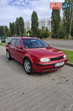 Универсал Volkswagen Golf 2002 в Вишневом