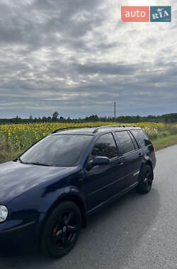 Універсал Volkswagen Golf 2002 в Житомирі