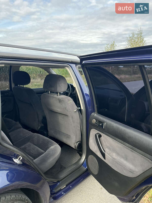 Универсал Volkswagen Golf 2002 в Житомире