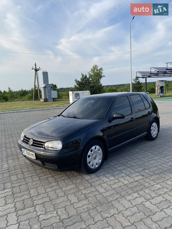 Volkswagen Golf 2000