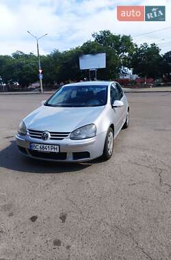 Хетчбек Volkswagen Golf 2004 в Миколаєві