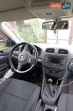 Універсал Volkswagen Golf 2011 в 