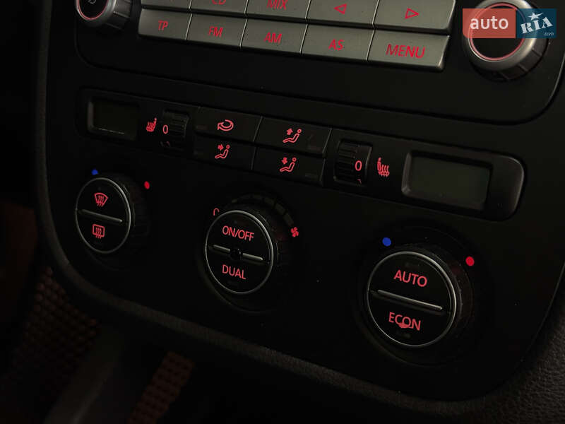 Универсал Volkswagen Golf 2007 в Николаеве