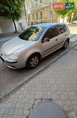 Хэтчбек Volkswagen Golf 2007 в Черновцах