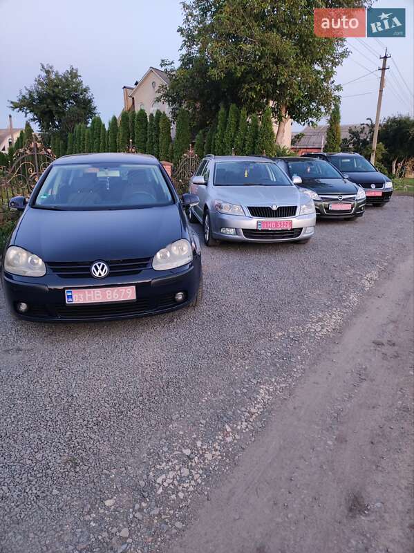 Volkswagen Golf 2004