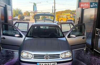Хэтчбек Volkswagen Golf 2002 в Каменец-Подольском