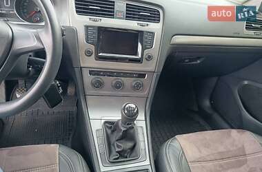 Универсал Volkswagen Golf 2014 в Иршаве