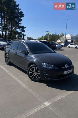 Універсал Volkswagen Golf 2015 в Вишгороді