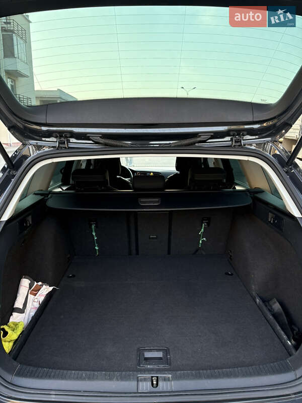 Универсал Volkswagen Golf 2016 в Ужгороде