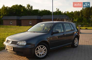 Хетчбек Volkswagen Golf 2002 в Львові