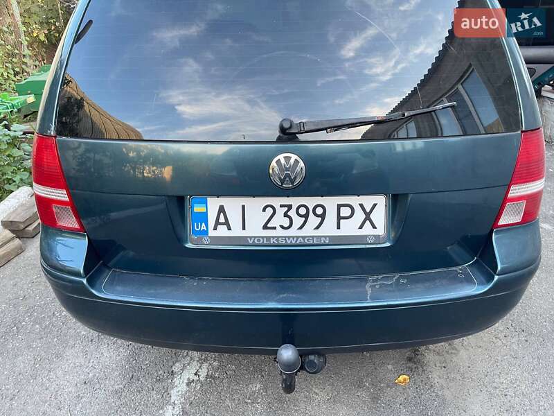 Универсал Volkswagen Golf 2003 в Тетиеве