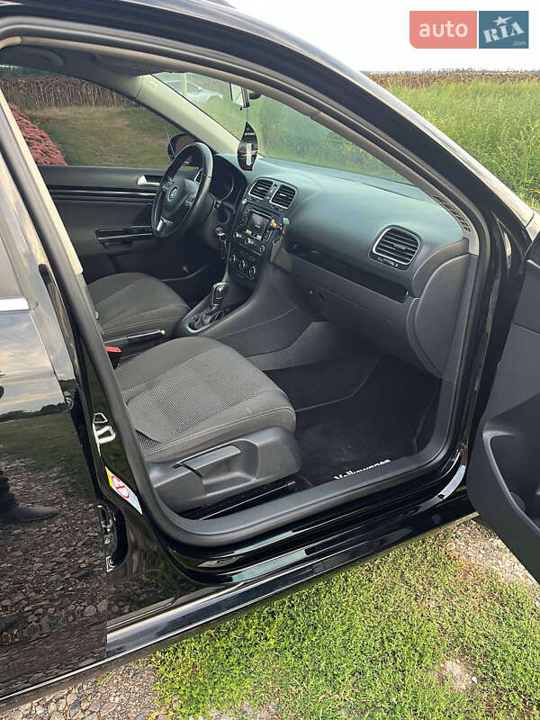 Универсал Volkswagen Golf 2013 в Христиновке