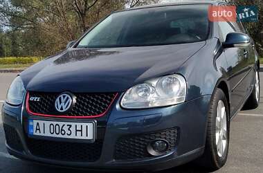 Хетчбек Volkswagen Golf 2004 в Бучі