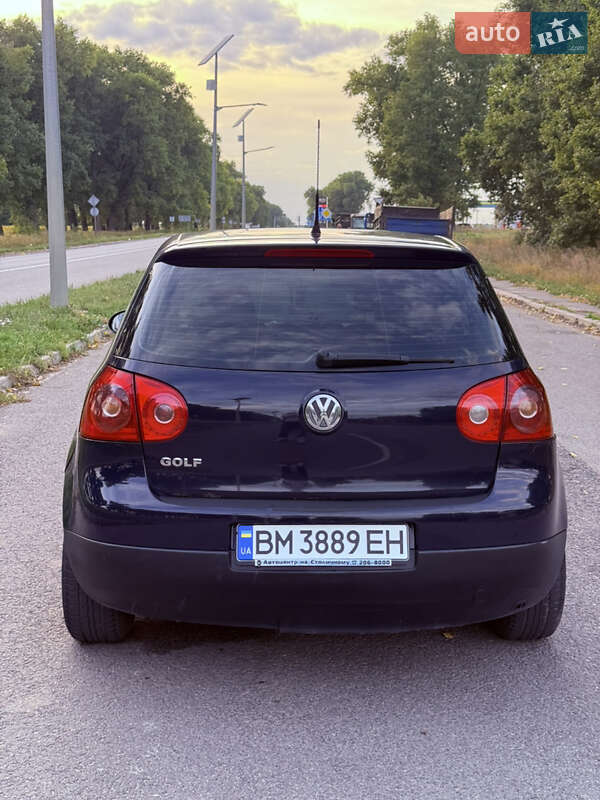 Хэтчбек Volkswagen Golf 2007 в Ромнах