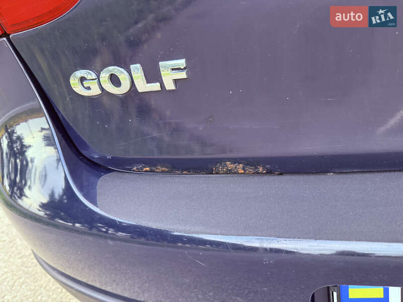 Хэтчбек Volkswagen Golf 2007 в Ромнах