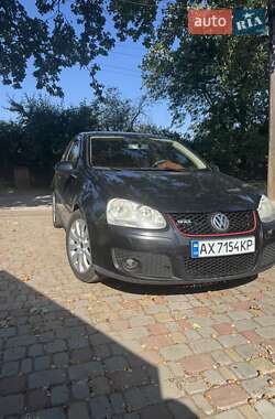Хетчбек Volkswagen Golf 2005 в Карлівці