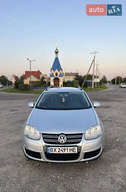 Універсал Volkswagen Golf 2009 в Городку