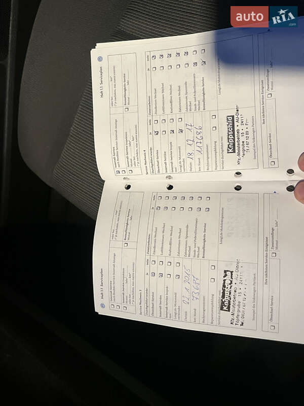 Хетчбек Volkswagen Golf 2004 в Охтирці