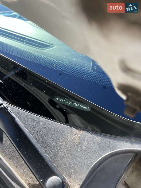 Хетчбек Volkswagen Golf 2015 в Києві